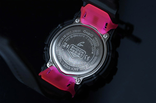 thông tin trên lắp sau của đồng hồ G Shock nữ GMD-B800SC-1