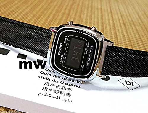 đồng hồ Casio LA670WL-1BVDF