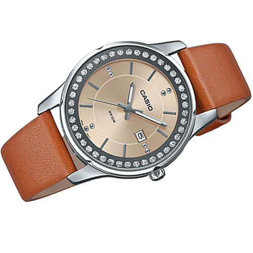 mẫu đồng hồ nữ Casio LTP-1358L-5AVDF